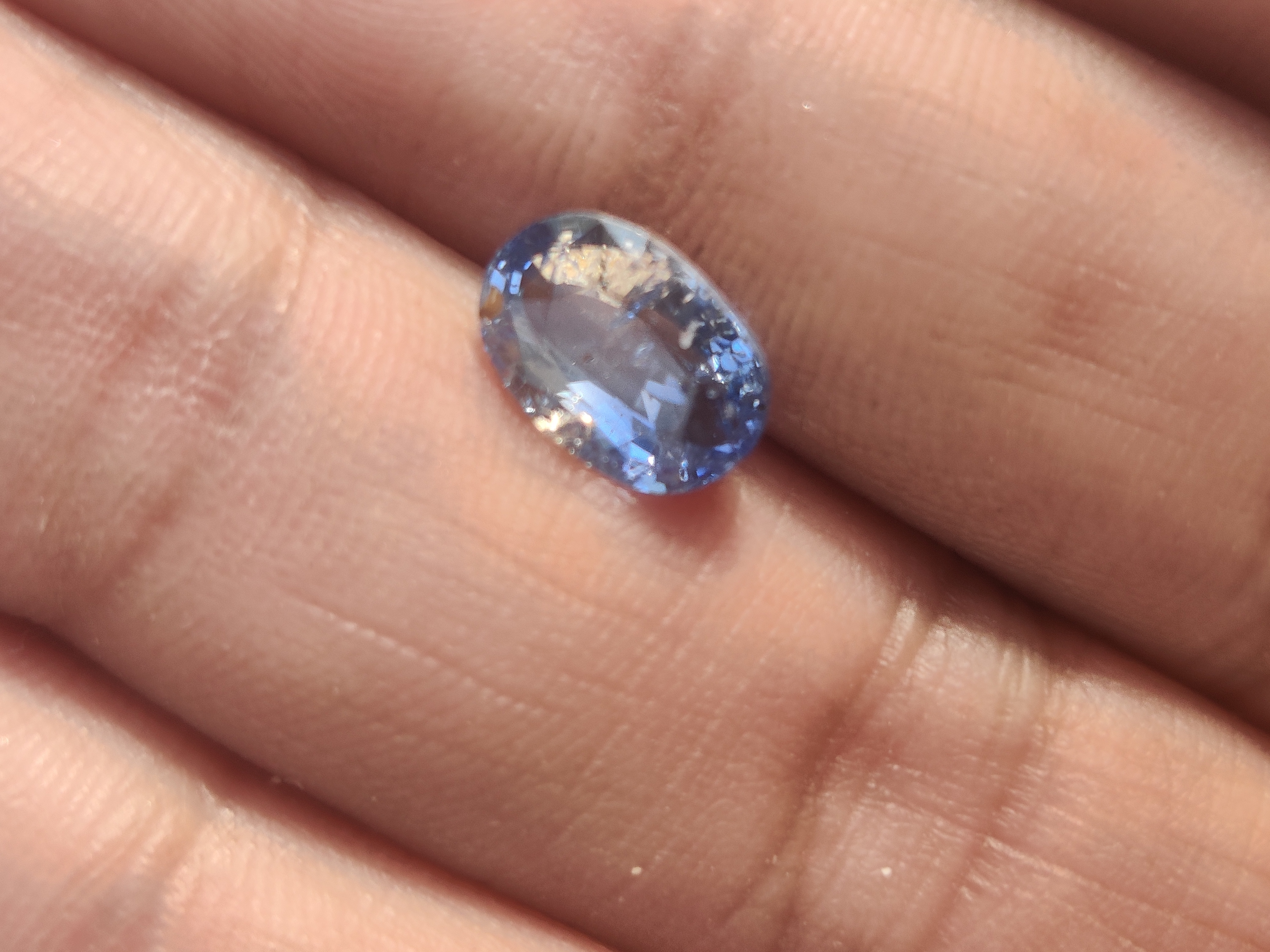 Natural Bi Color Ceylon Sapphire 2.58 Caret unheated untreated view 2