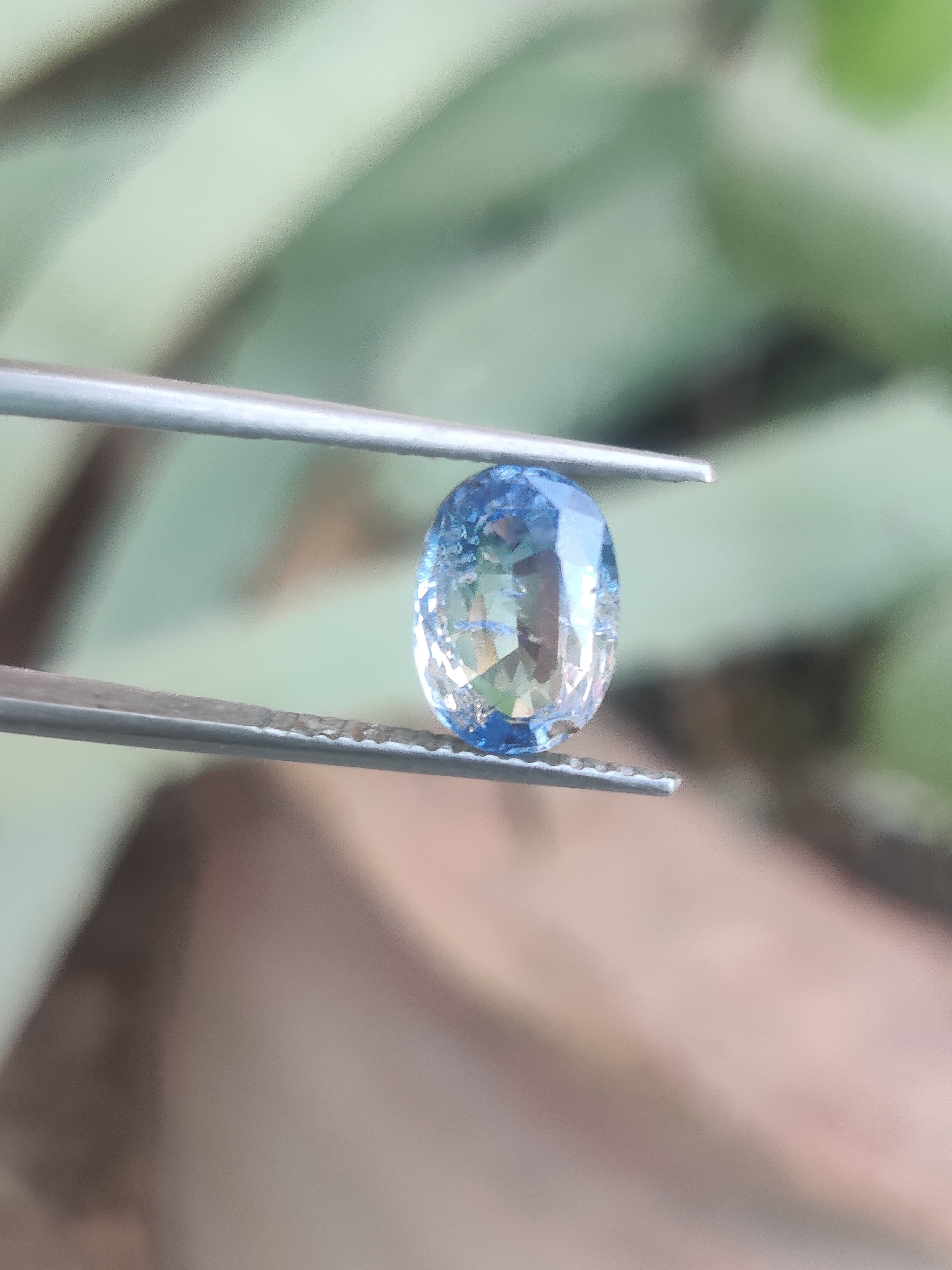 Natural Bi Color Ceylon Sapphire 2.58 Caret unheated untreated view 1